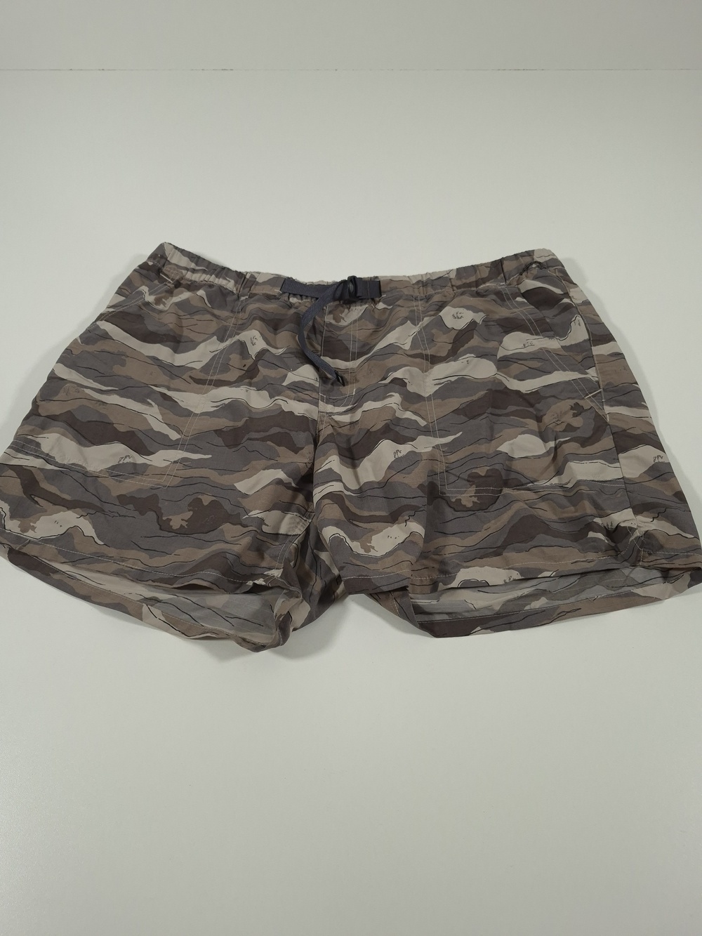 REI Co-op Hiking Shorts Mens XL Brown Camo 6 Inseam Elastic Waist Running Gym